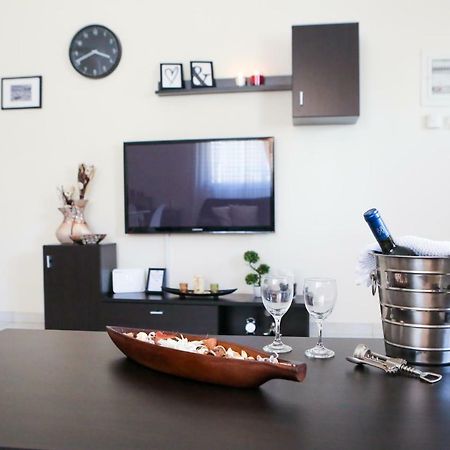 Modern And Quiet Few Minutes From The City Center Солун Екстериор снимка